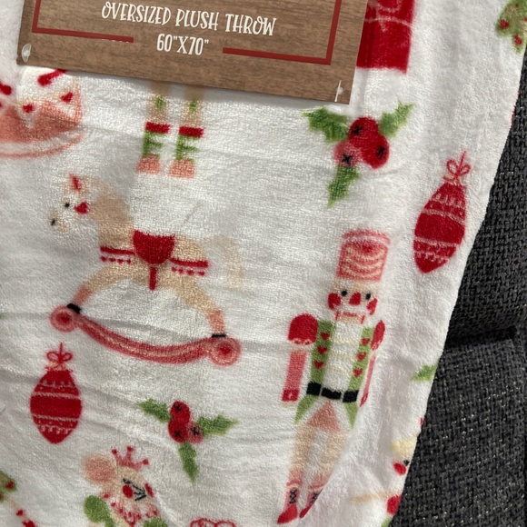 Pink Christmas The Nutcracker Ballet Holiday Plush Blanket 60”x70” NWT - Picture 3 of 3
